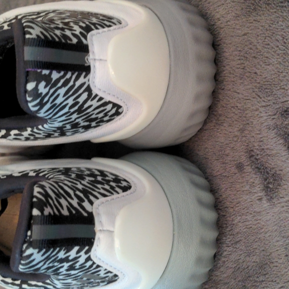 Adidas Alphabounce - Picture 3 of 5